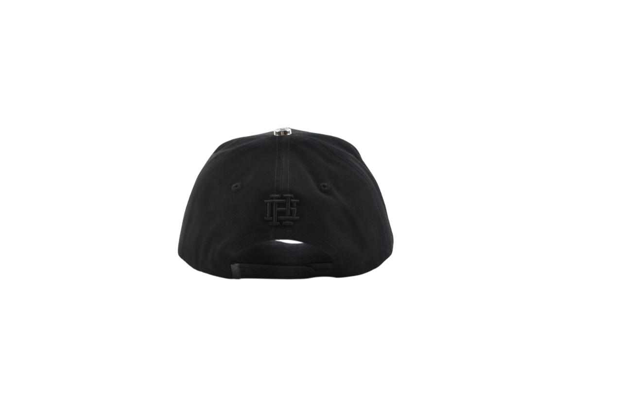 BLACK CRYSTAL